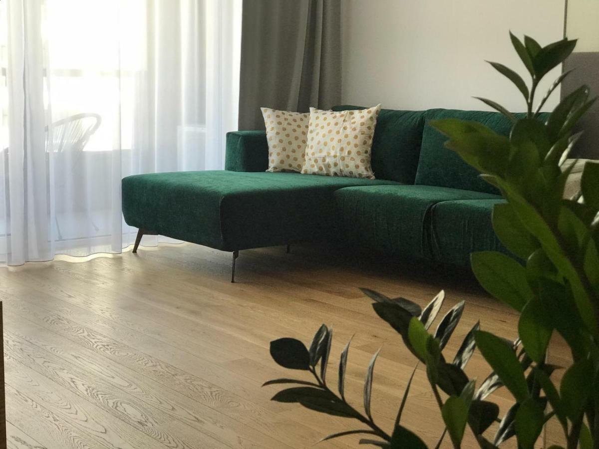 New Modern Urban Apartment Bratislava Esterno foto