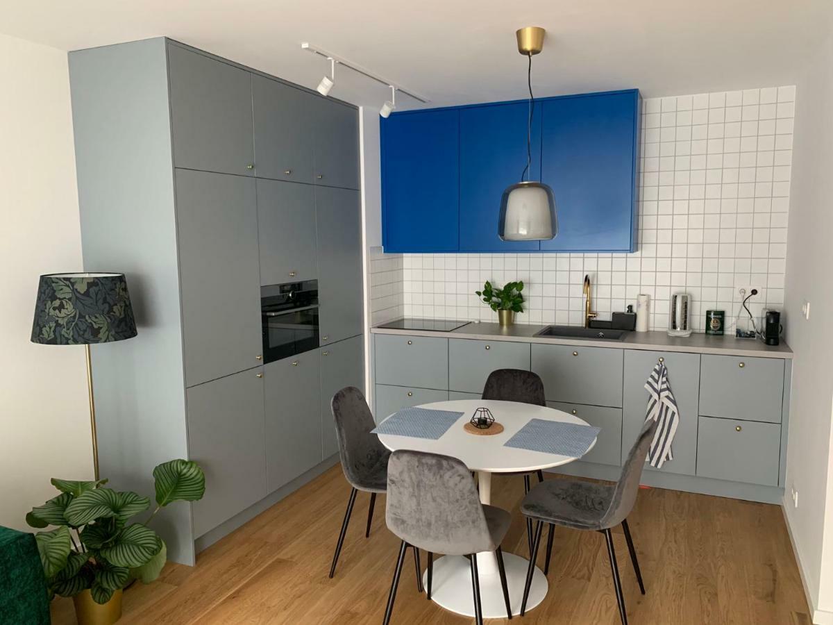 New Modern Urban Apartment Bratislava Esterno foto